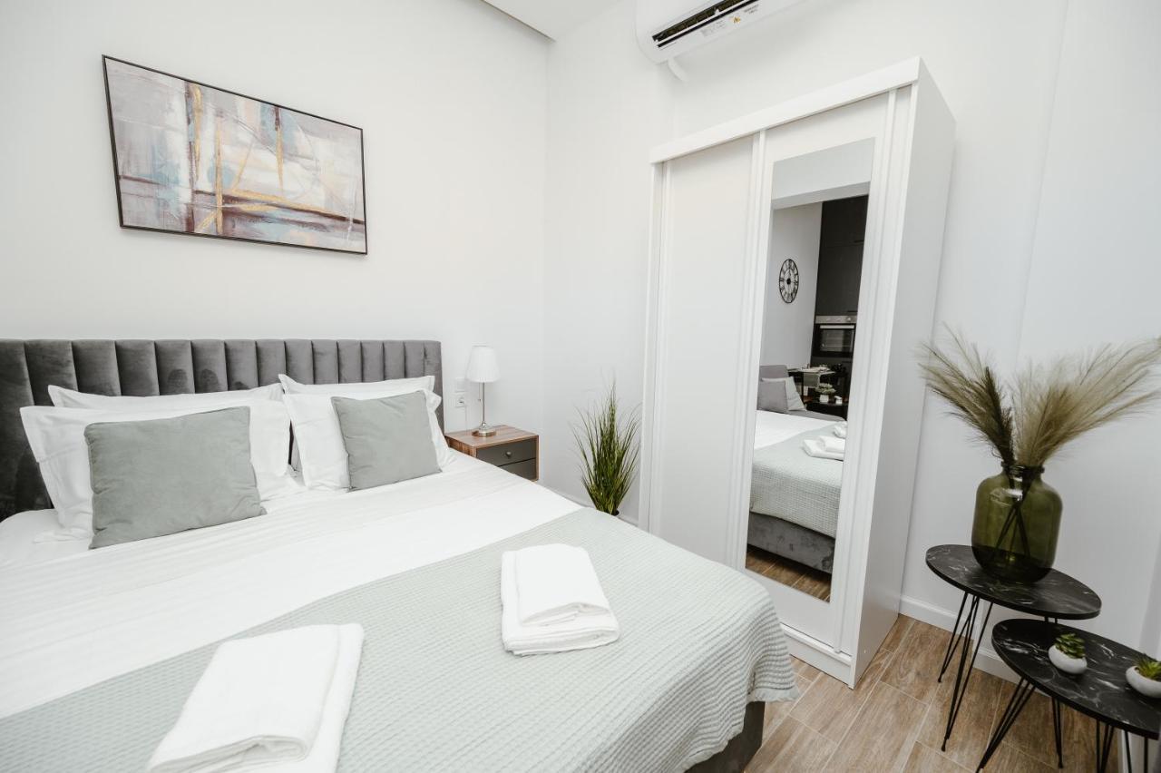 M & N Guesthouse Volos Exteriör bild